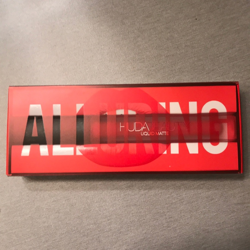 Red Huda Beauty Liquid Matte Lipstick